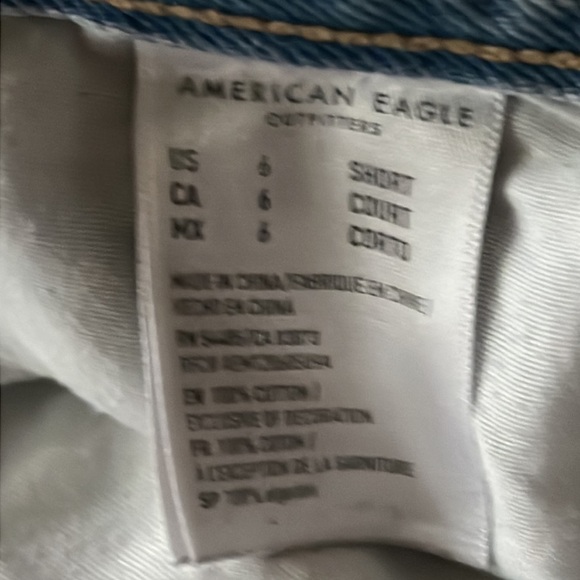 American Eagle 90s slim Boyfriend Jeans Size 6 short - Picture 4 of 4